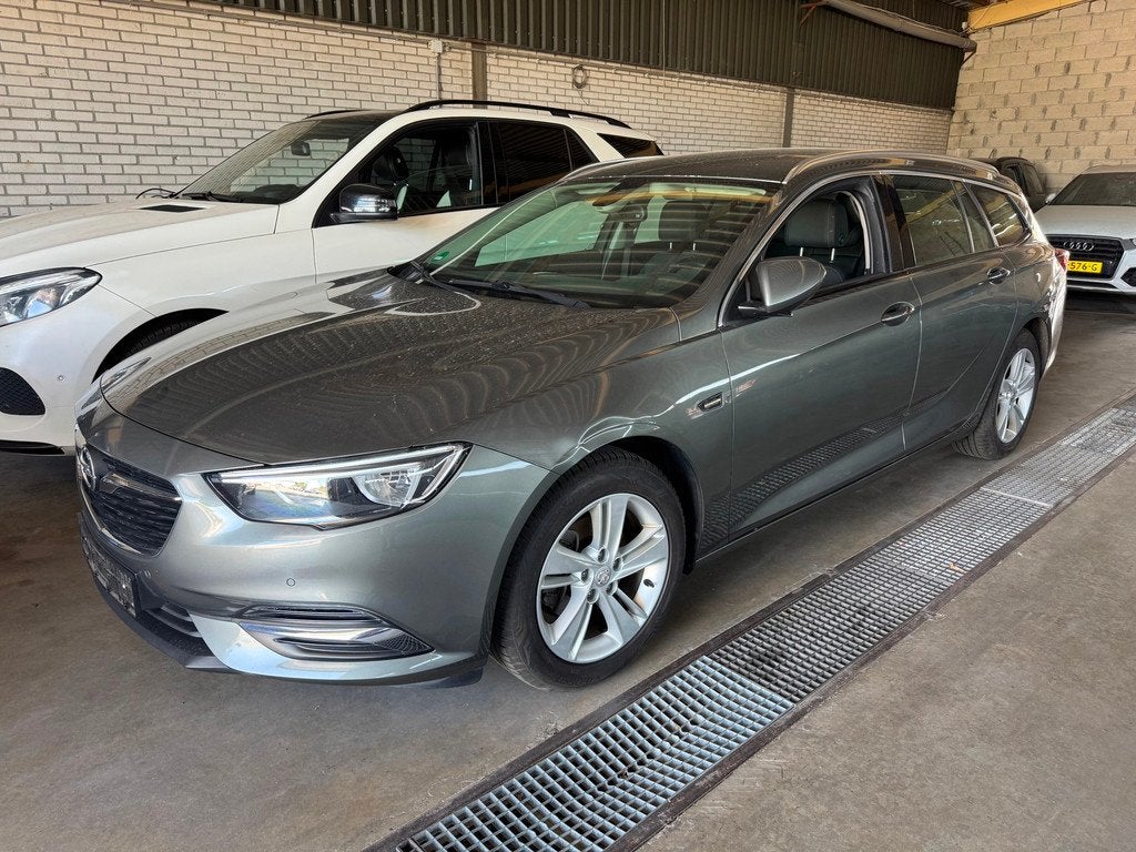 Opel Insignia Sports Tourer 1.6 CDTI EcoTec Business Executi, Auto's, Opel, Voorwielaandrijving, Gebruikt, 4 cilinders, 23 km/l