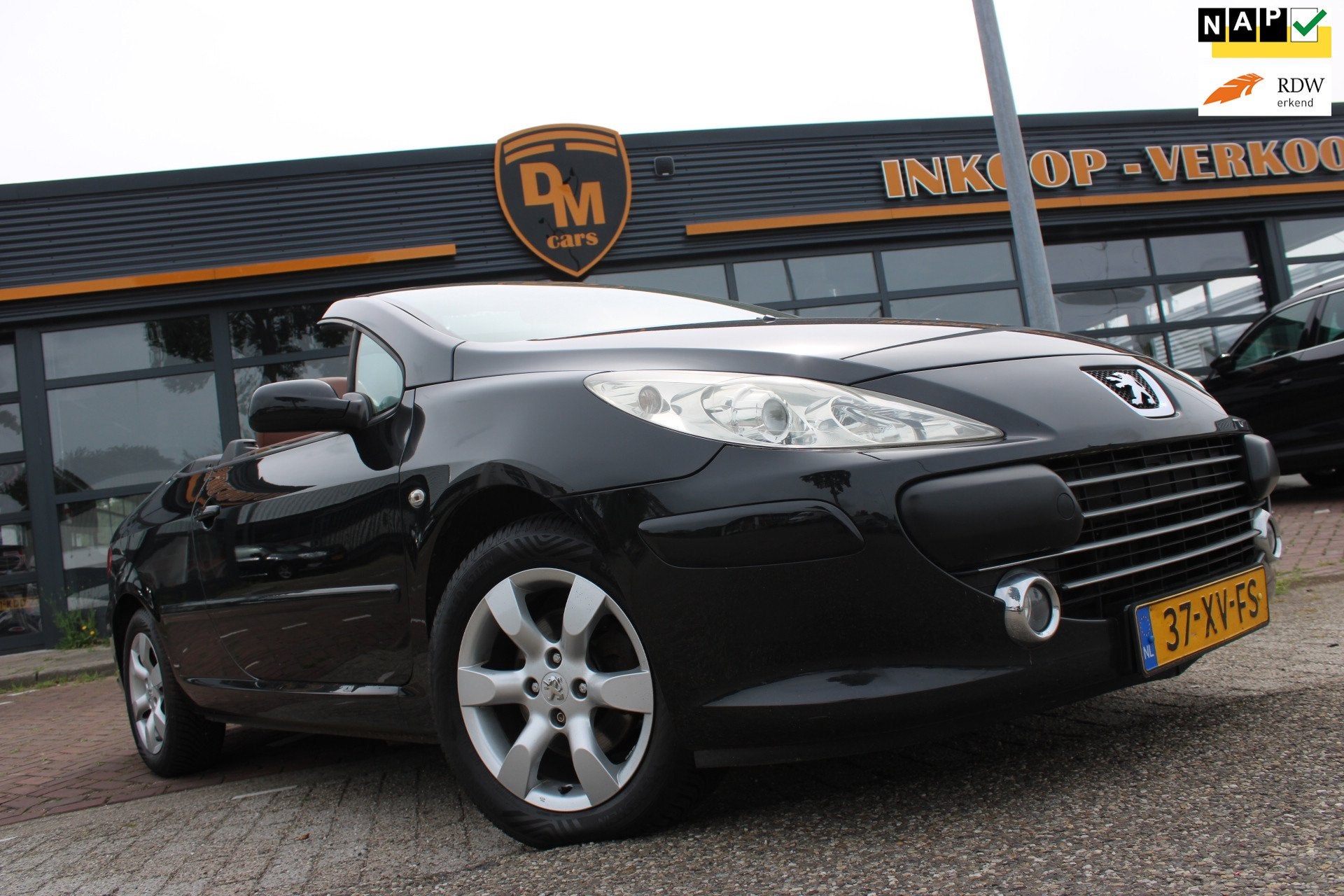 Peugeot 307 CC 2.0-16V 1e Eigenaar APK Nieuw | Cabrio | Leer, Voorwielaandrijving, Gebruikt, 4 cilinders, Cabriolet