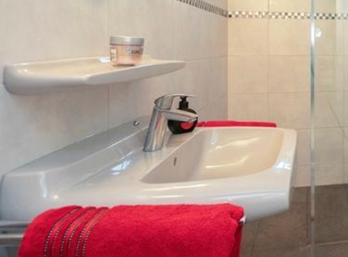 Wastafel met planchet en toilet Villeroy & Boch lichtgrijs, Ophalen, Gebruikt, Wastafel
