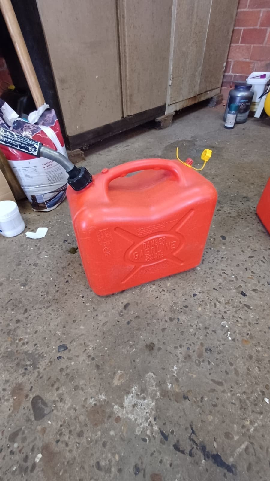 Benzine jerrycan 22.7 liter (6 US Gallons), Auto diversen, Overige Auto diversen, Ophalen
