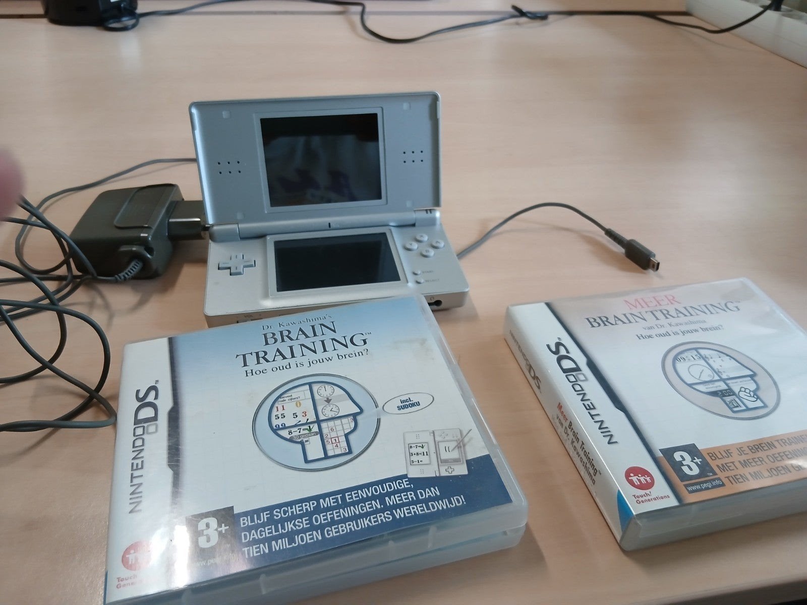 nintendo ds lite spelletjes oplader, Spelcomputers en Games, Ophalen, Zo goed als nieuw, DS Lite