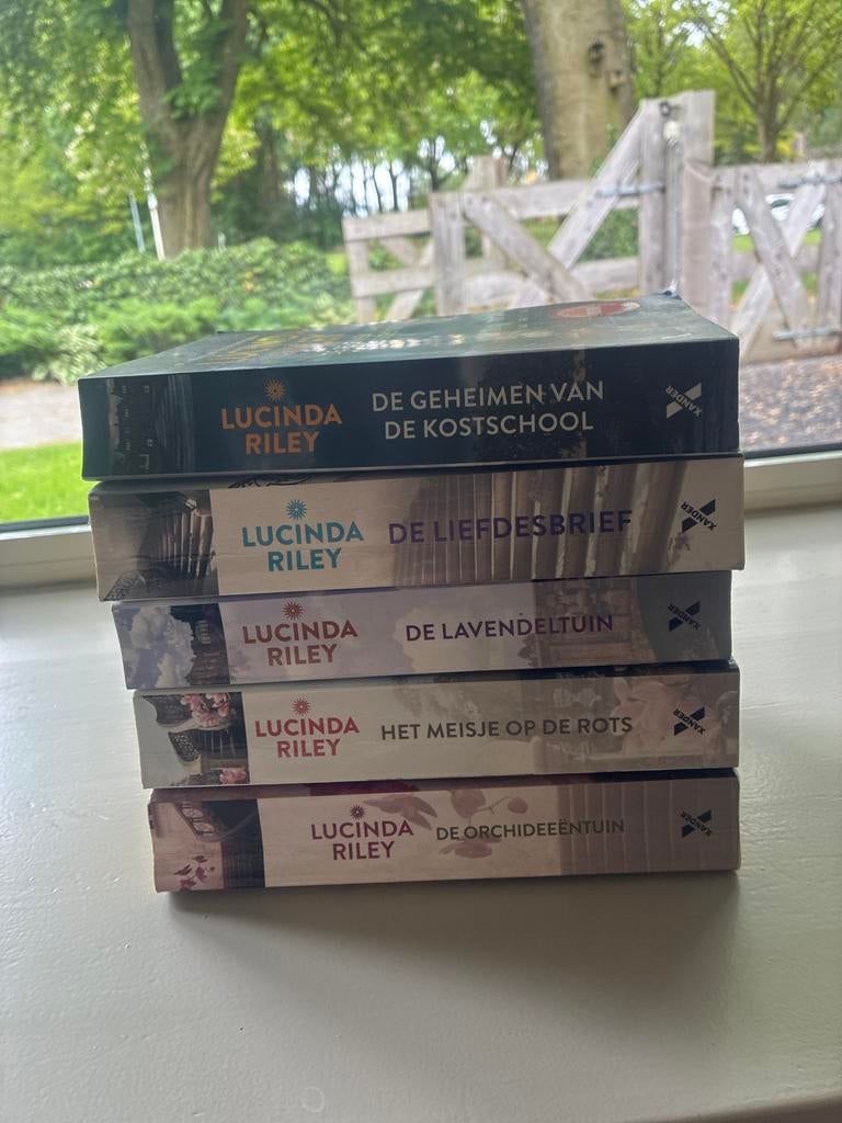 Lucinda Riley Boekenpakket - 5 Romans, Ophalen, Zo goed als nieuw