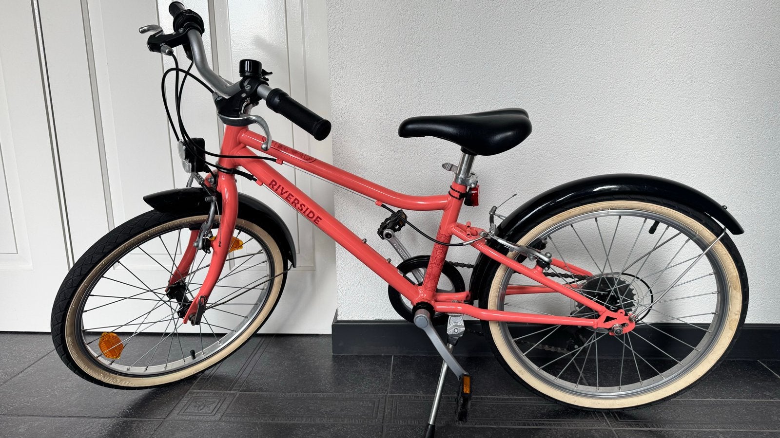 Riverside kinderfiets 20 inch roze 6-9 jaar ZGAN, Ophalen, Zo goed als nieuw, Velgrem, 20 inch of meer