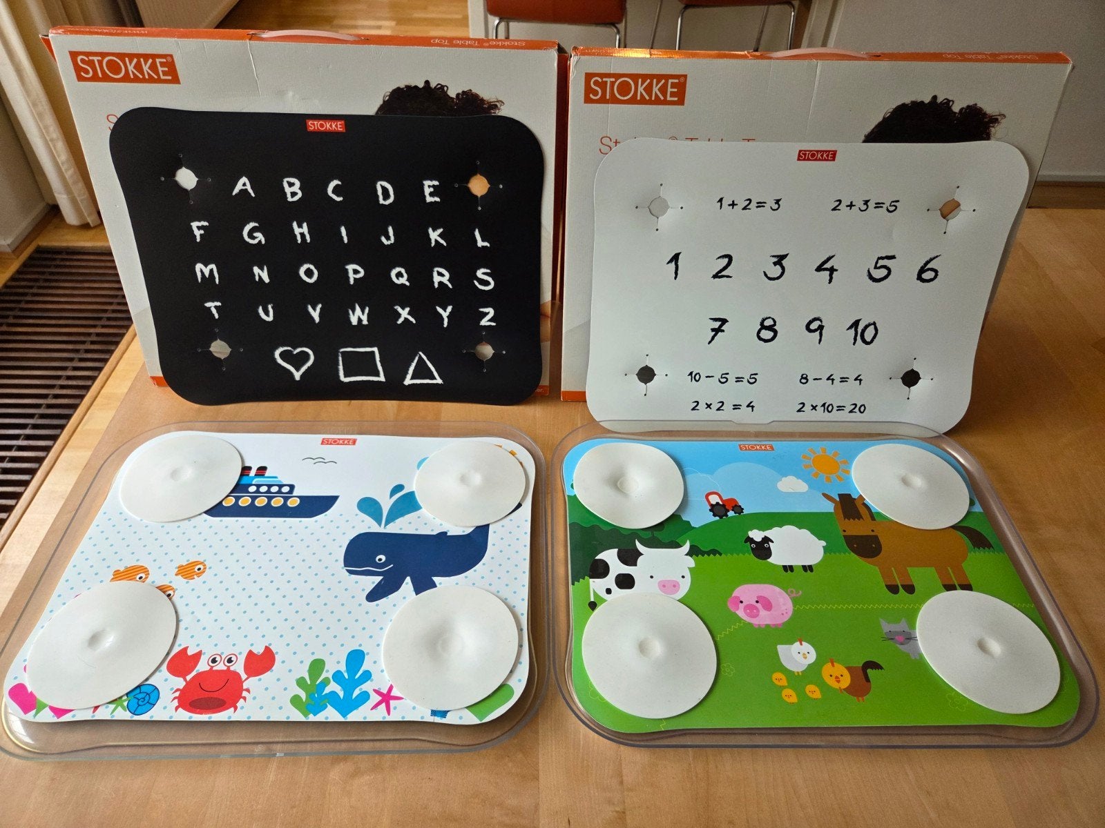 Stokke Table Top met activiteitenbladen (2 sets), Ophalen of Verzenden, Gebruikt