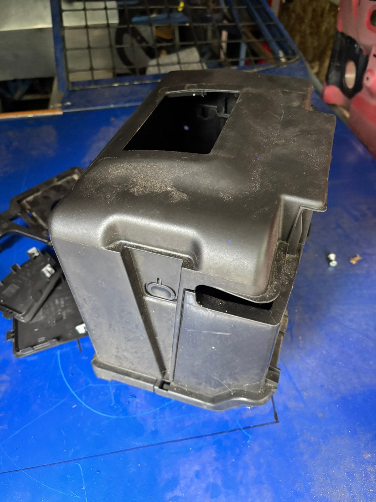 Batterij bak van een seat leon uit 2005, Ophalen, Voor, Seat, Bumper