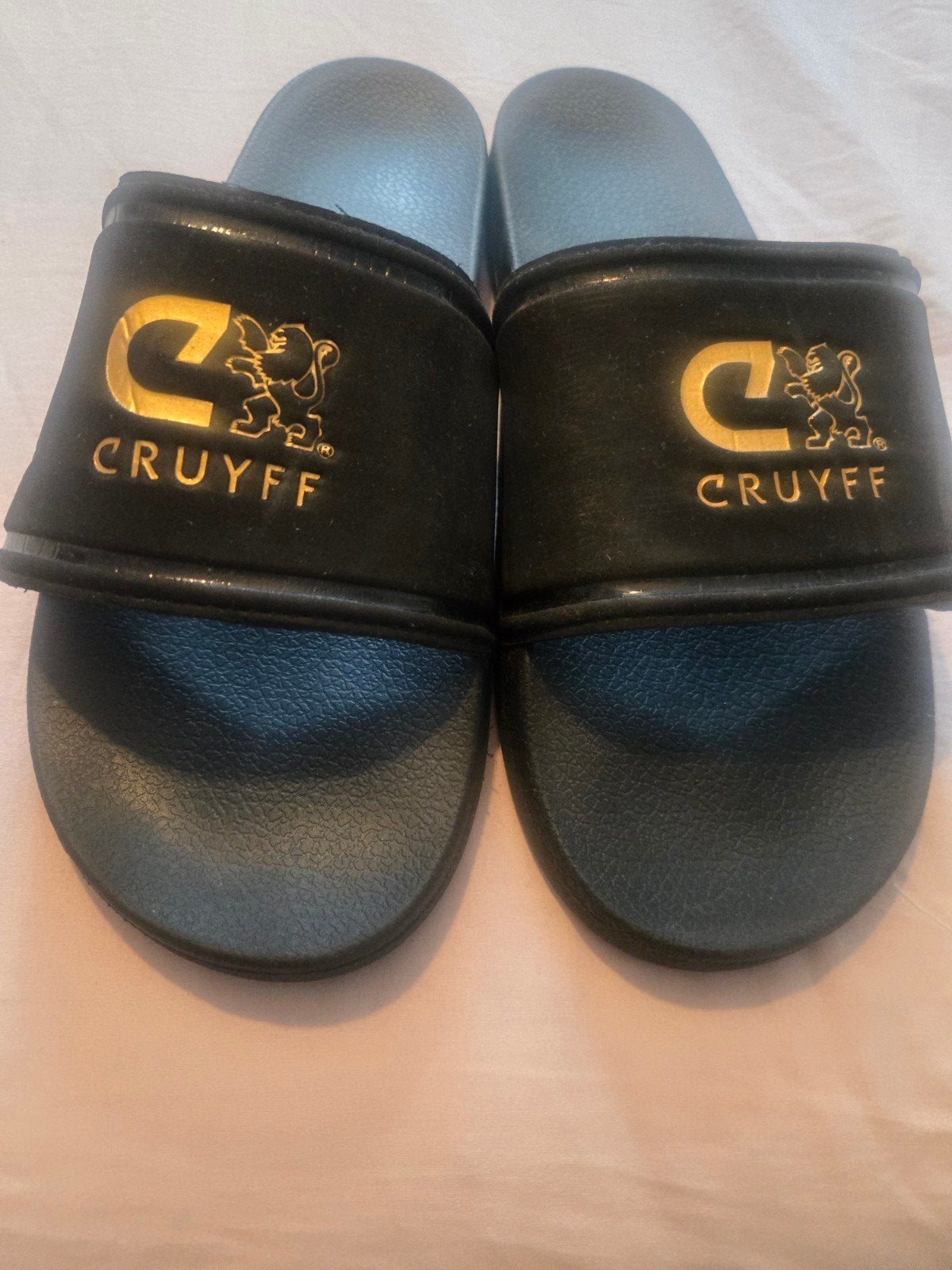 Mooie nette Cruyff slippers maat 44, Slippers, Cruyff, Zwart, Ophalen of Verzenden