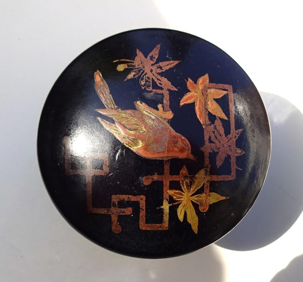 19e Eeuwse Chinees lakwerk poederdoos: vogel + blad decor, Antiek en Kunst, Antiek | Woonaccessoires, Ophalen of Verzenden