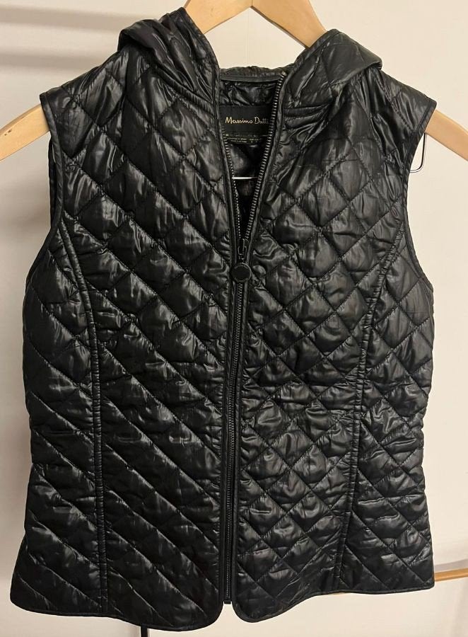 Massimo Dutti Zwarte Gewatteerde Bodywarmer met Capuchon, Massimo Dutti, Zwart, Ophalen of Verzenden, Zo goed als nieuw