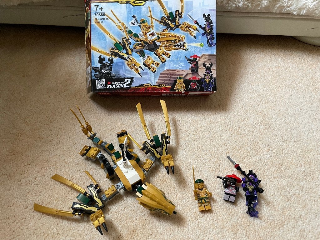 Lego Ninjago 70666 De Gouden Draak met doos en boekje, Gebruikt, Lego, Ophalen of Verzenden, Inclusief instructies