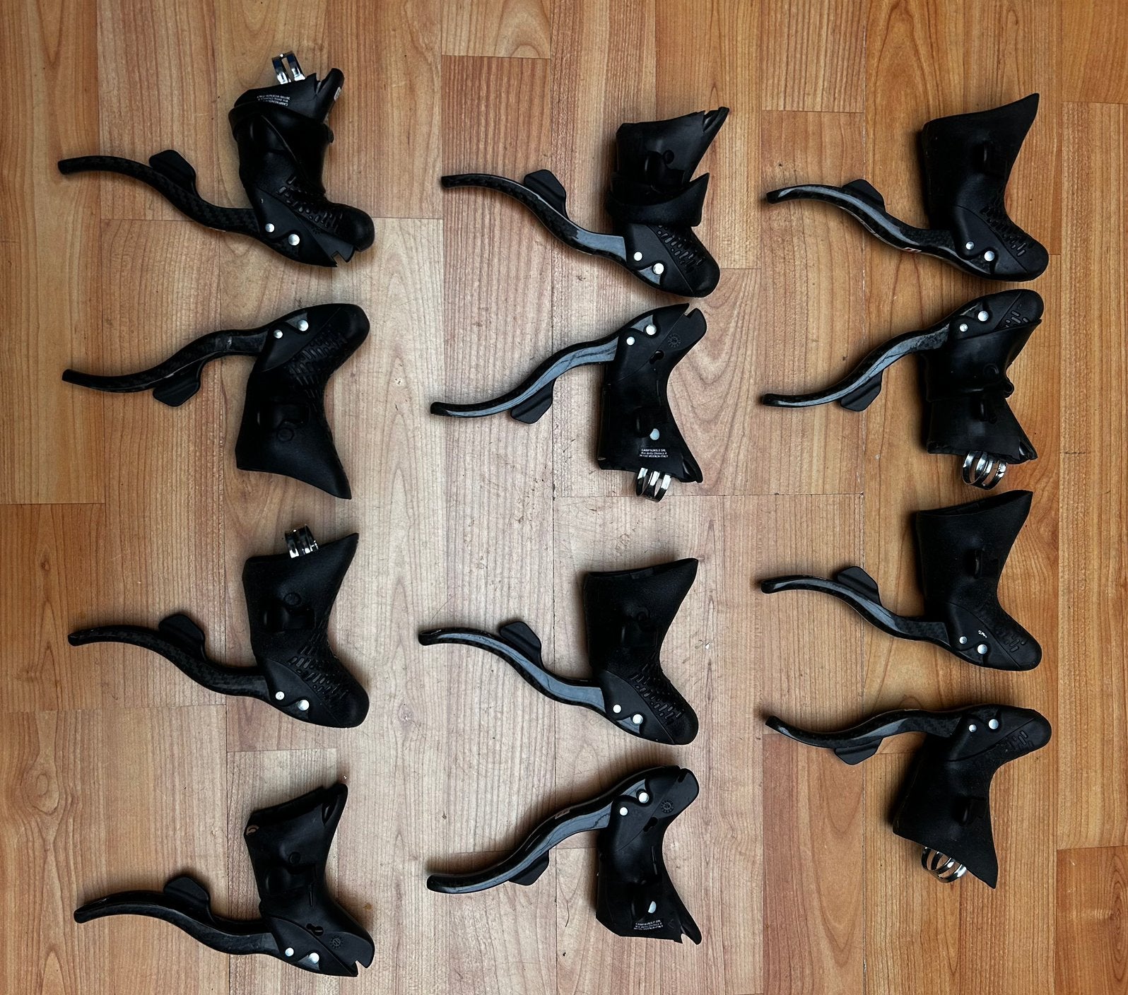 12 x Campagnolo Record EPS Ergopower. 1 partij, Privacy@campagnolo.com, Gebruikt, Verzenden, Via della Chimica 4, 36100 Vicenza – Italy