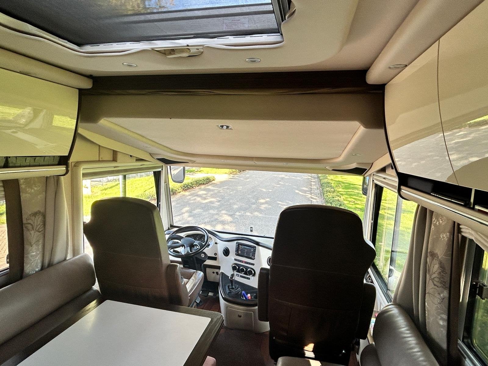 Concorde CHARISMA 905 L 210pk Automaat (bj 2015), Concorde, Galliersweg 39
5349AT  OSS, NL, 9 tot 10 meter, Diesel