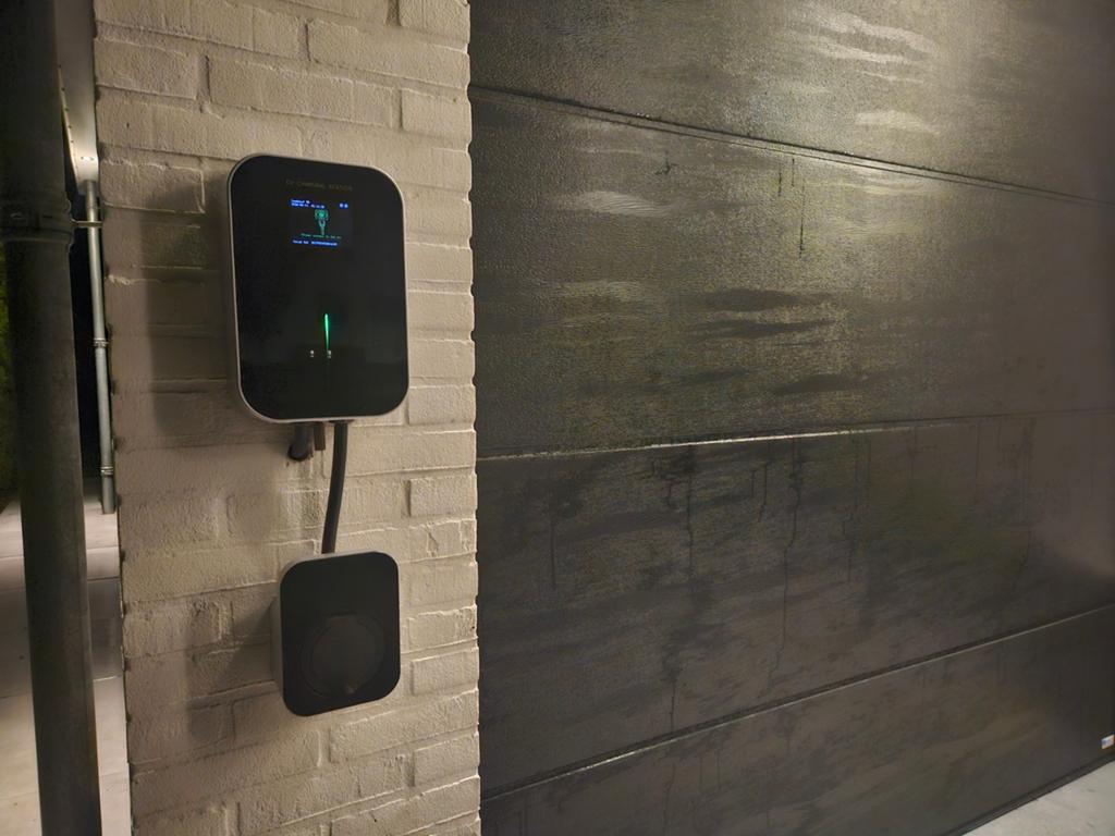 Besen 11 kW - type 2 - socket - laadpaal, Ophalen of Verzenden, Gebruikt, Laadpaal