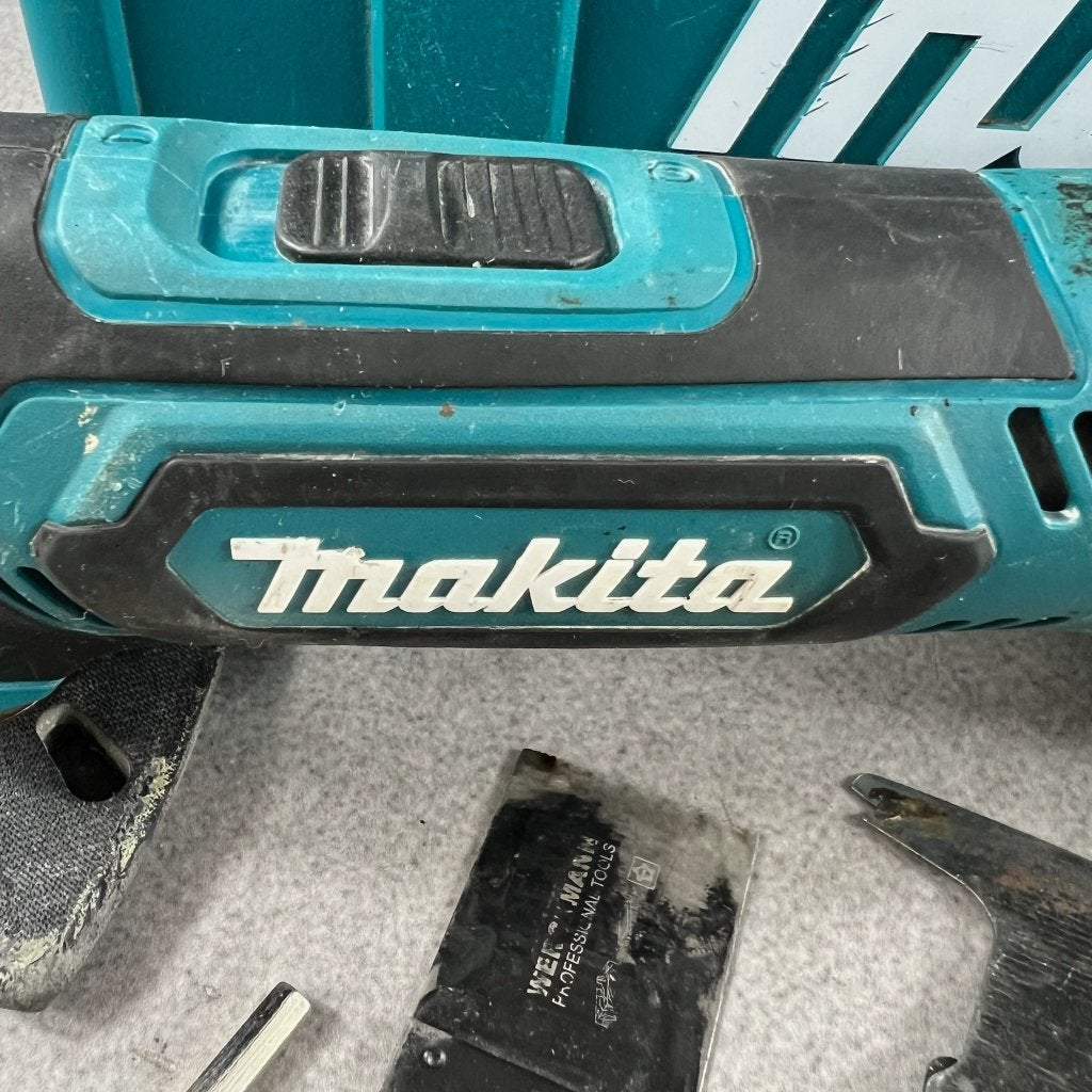 Makita TM30D Multitool | koffer,accu + opzetstuken | 413933, Ophalen of Verzenden, Gebruikt, Multitool, Makita