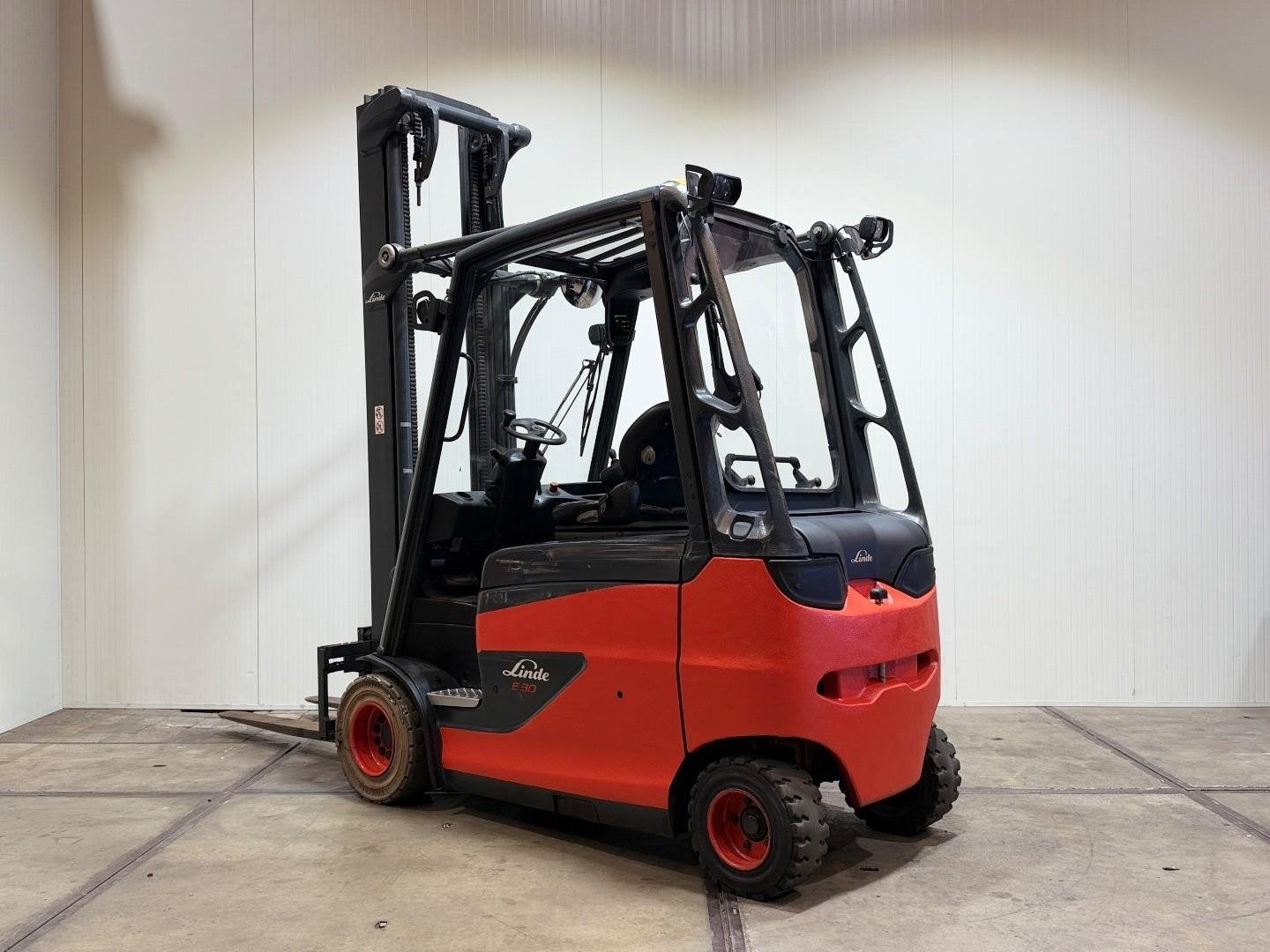 Linde E30-600 4x ventiel [ACCU 2021] 2017 sideshift HL1305, Zakelijke goederen, 3000 tot 4000 kg, Elektrisch, Heftruck, Linde