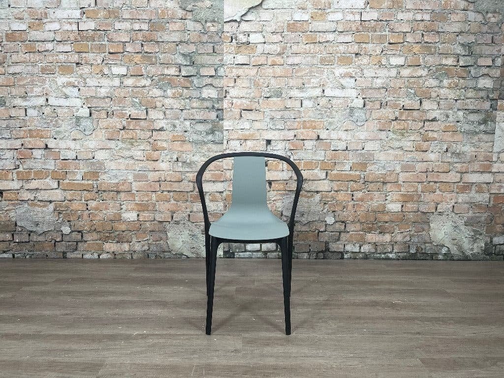 Vitra Belleville – Grijs/zwart kunststof | Bouroullec, Ophalen, Kunststof, Design, Grijs