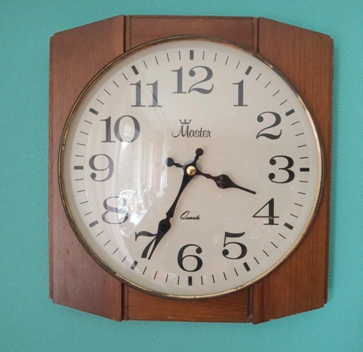 Vintage Master Quartz Wandklok - Houten Frame, Antiek en Kunst, Antiek | Klokken, Ophalen