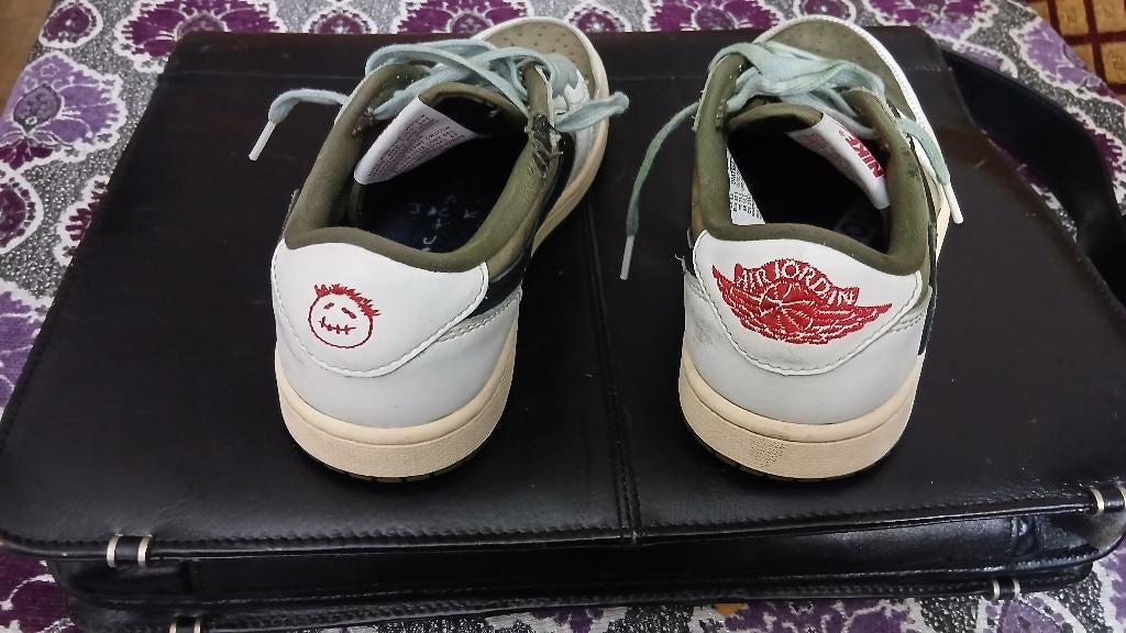 JORDAN 1 RETRO OG SP LOW TRAVIS SCOTT MEDIUM OLIVE, Ophalen, Overige kleuren, Nike, Sneakers of Gympen
