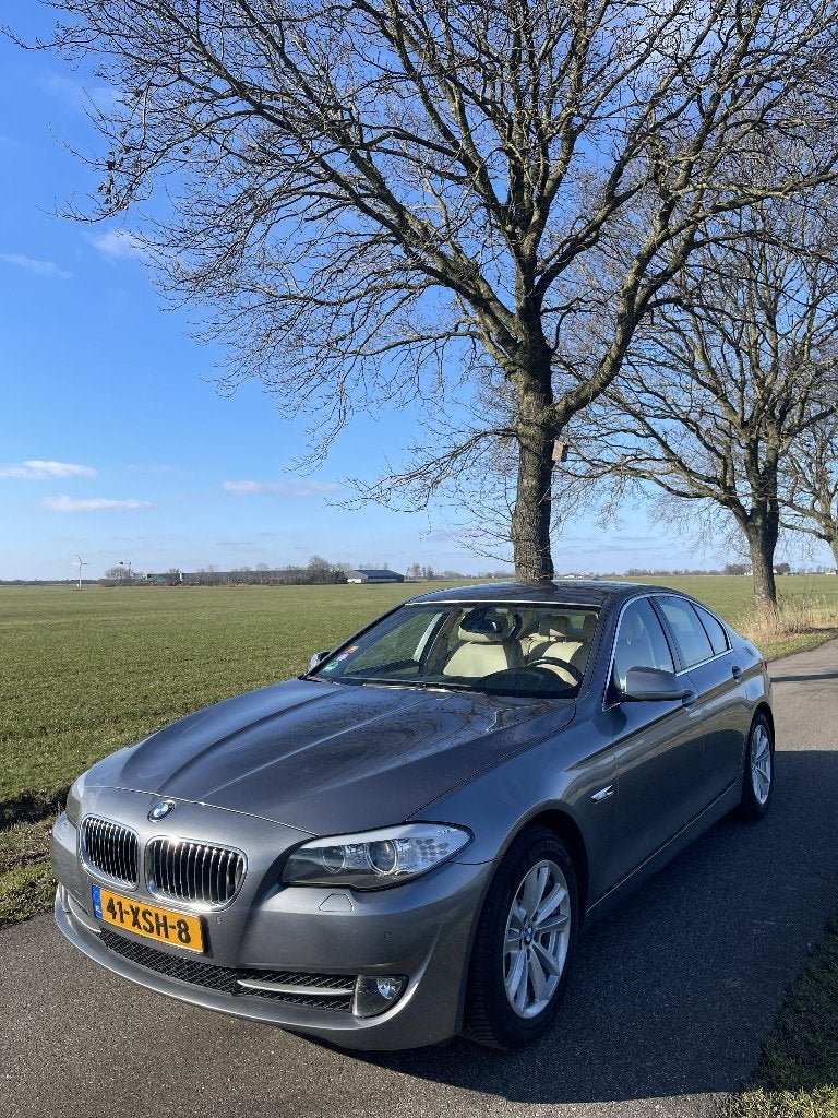 BMW 5-Serie 3.0 530I AUT 2012 Grijs, Euro 5, Achterwielaandrijving, Beige, 2000 kg