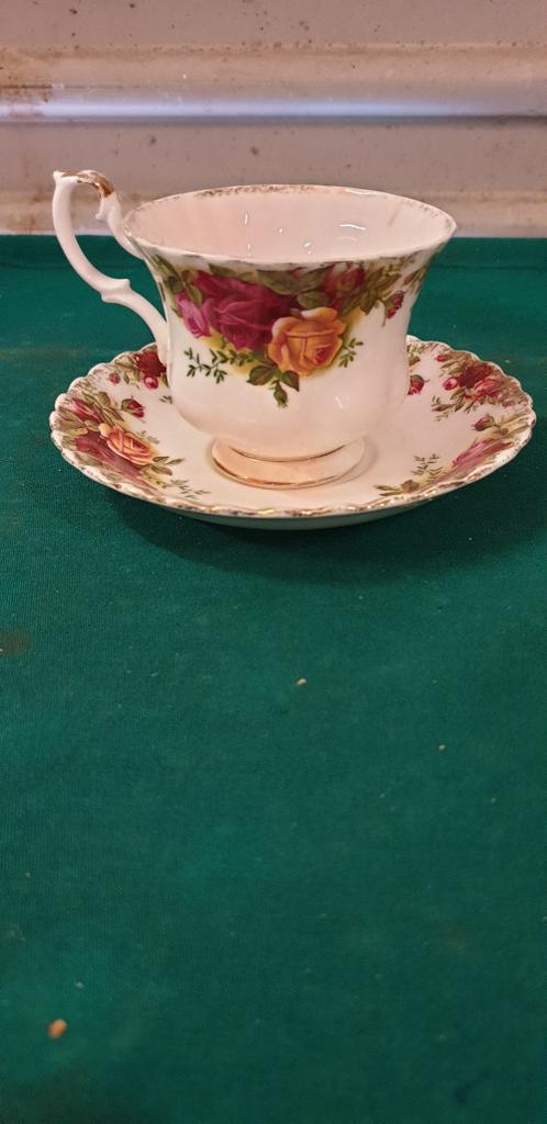 kop en schotel royal albert, Ophalen of Verzenden, 'T Olde Gre-j, Info@toldegrej.nl, Endepoelstraat 20f Didam