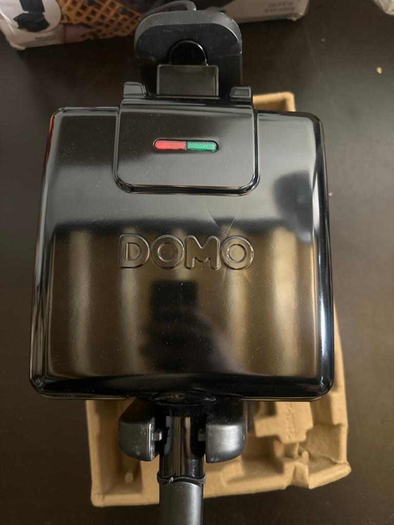 Domo wafelijzer - Nieuw met kleine transportschade, ., Ophalen of Verzenden, Zo goed als nieuw, .