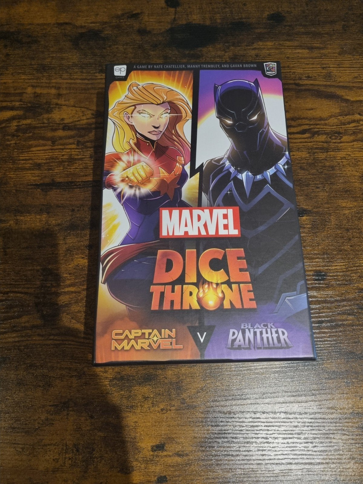 Marvel Dice Throne: Captain Marvel vs Black Panther, Een of twee spelers, Ophalen of Verzenden, Zo goed als nieuw, Roxley Games