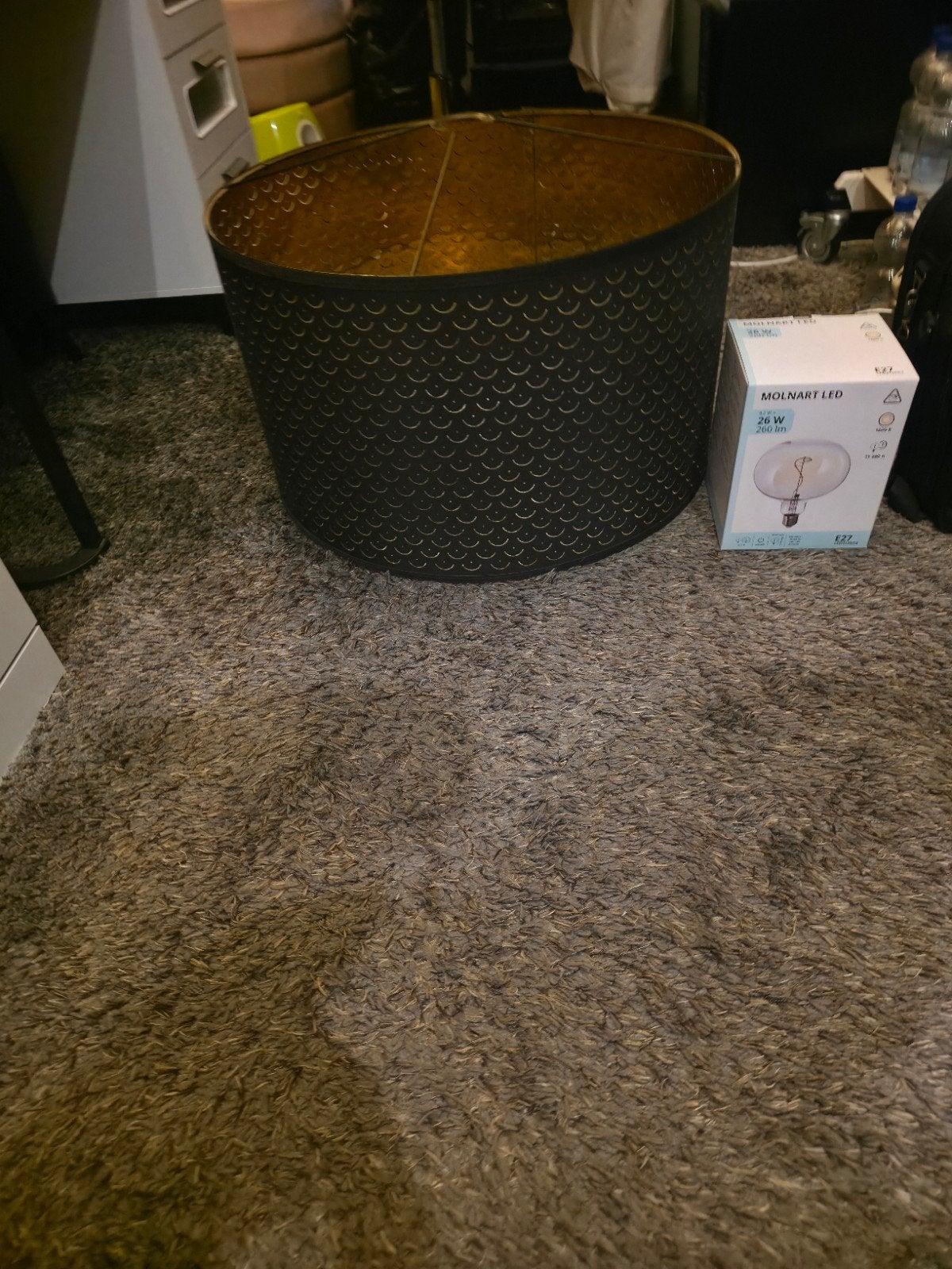 Lampenkap zwart met goud 59 cm en zit een lamp bol, Ophalen, Nieuw, Meerkleurig