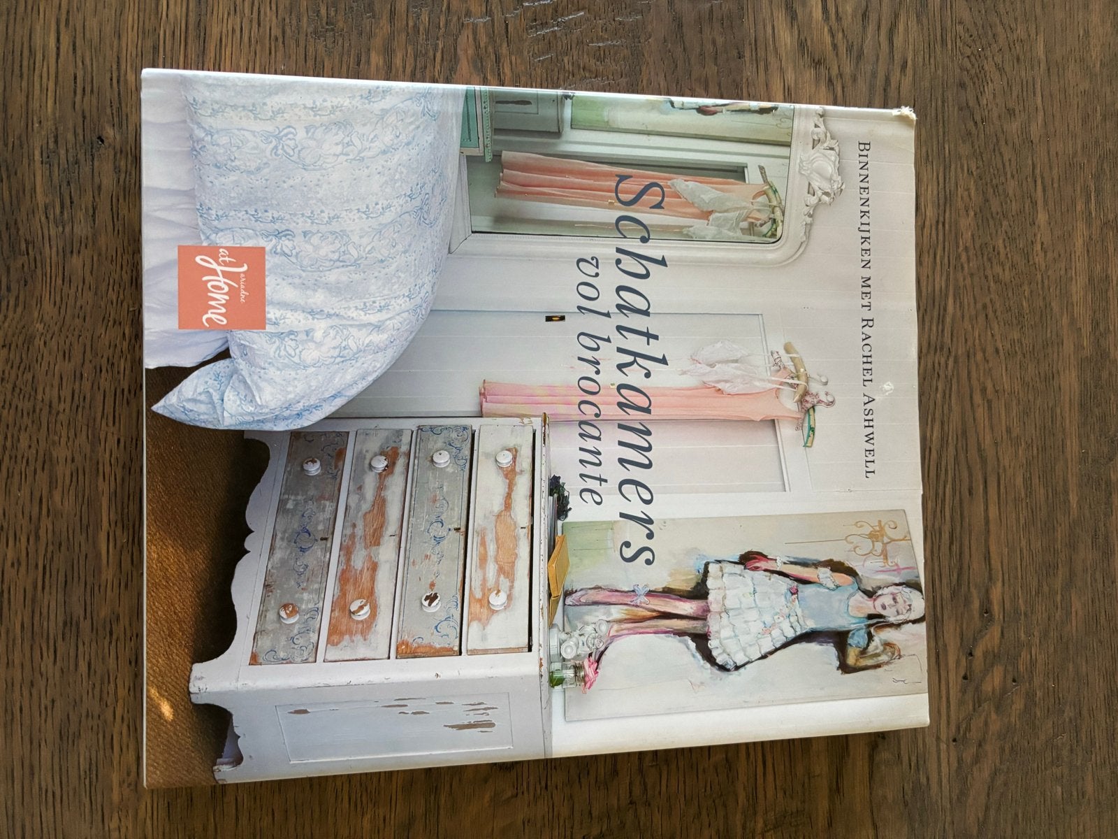 Woonboek Ariadne at Home: Schatkamer vol brocante, Ophalen of Verzenden, Gelezen, Interieur en Design
