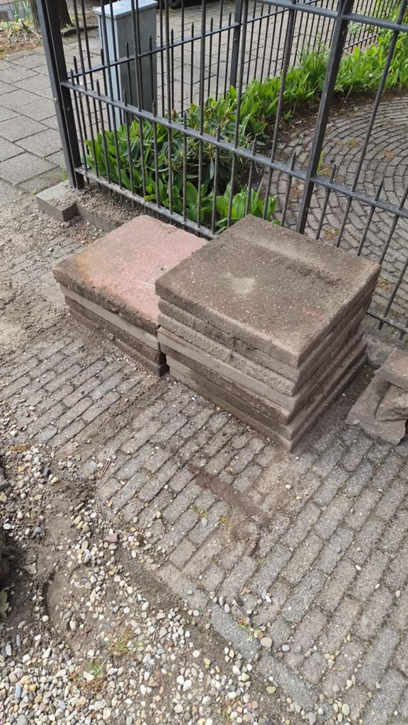 *GRATIS* 50X50 rode tegels 8 stuks, Ophalen, Gebruikt, Minder dan 5 m², Beton
