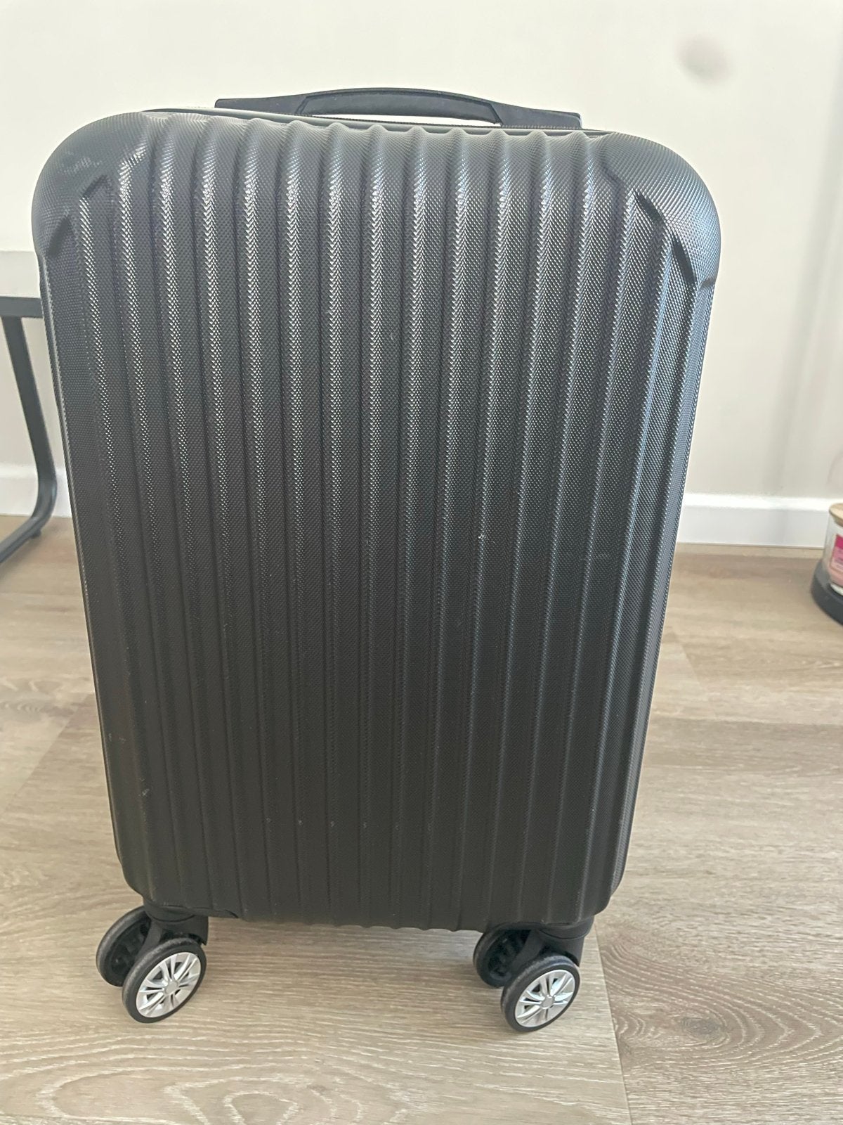 Handbagage koffer met wieltjes en slot, Ophalen, Gebruikt, 50 tot 60 cm, Hard kunststof