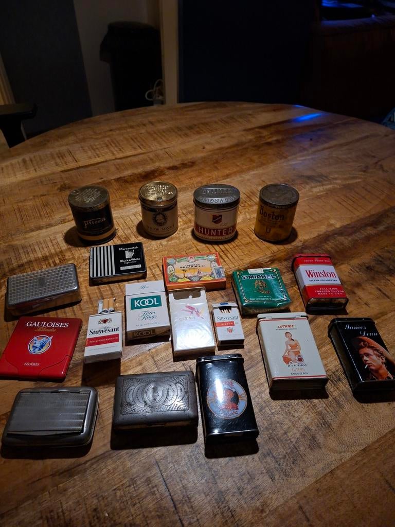 Vintage sigarettenblikjes en tabaksdozen collectie, Verzamelen, Merken en Reclamevoorwerpen, Ophalen of Verzenden