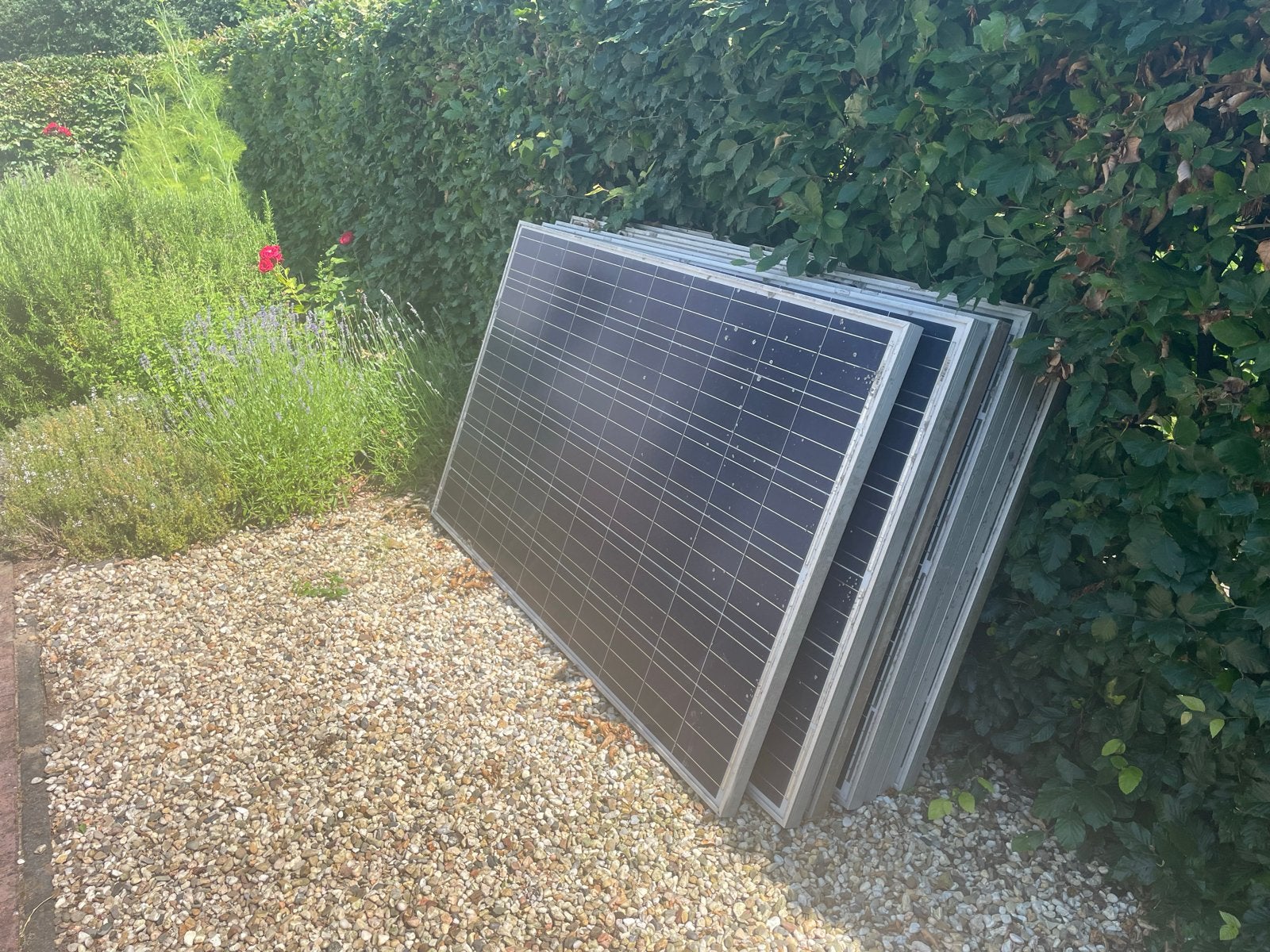 CSUN 255W Zonnepanelen met Bevestigingsmateriaal, Doe-het-zelf en Verbouw, Zonnepanelen en Toebehoren, Ophalen, Gebruikt, Compleet systeem