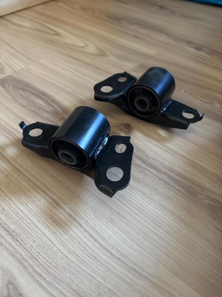Nieuwe Draagarmrubbers Achterzijde Mazda 626  - Set van 2, Ophalen of Verzenden, Nieuw, Mazda