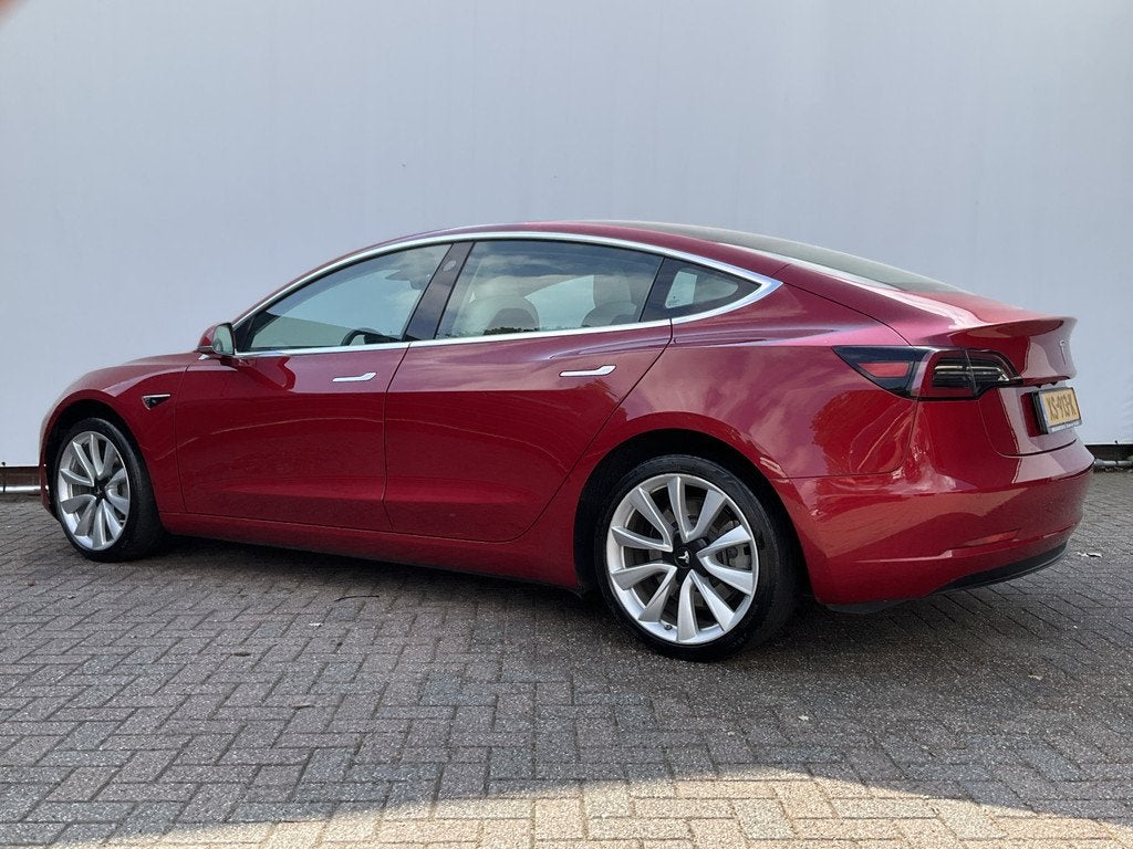 Tesla Model 3 351pk Long Range AWD 75 kWh Incl.BTW Panorama, Auto's, Automaat, Stoelverwarming, Origineel Nederlands, Vierwielaandrijving