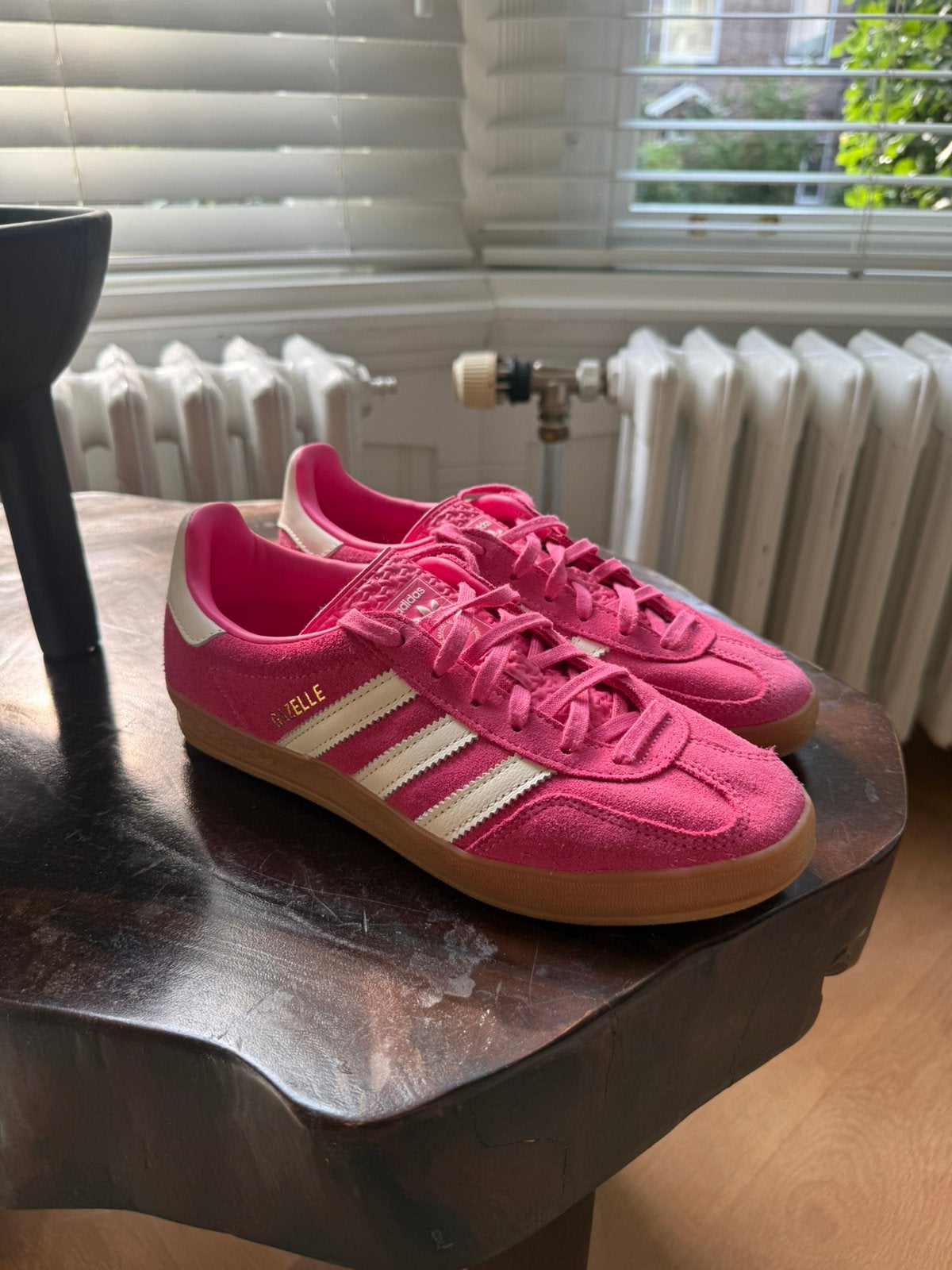 Adidas Gazelle lucid pink, Ophalen of Verzenden, Zo goed als nieuw, Roze, Sneakers of Gympen