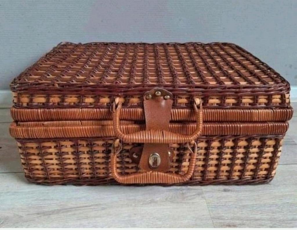 Leuke picknick mand
19 x 41,5 x 31 cm, Gevondenengemaakt@gmail.com, Onbekend, Ophalen of Verzenden, Zo goed als nieuw