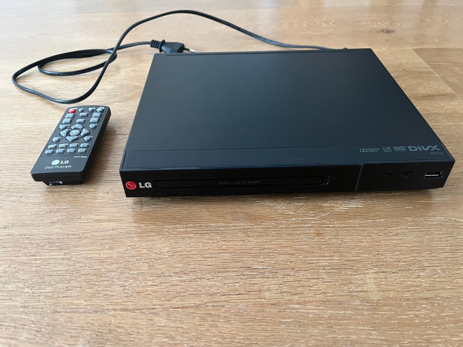 LG DP132 DVD-speler met afstandsbediening, Ophalen of Verzenden, Gebruikt, Dvd-speler, LG