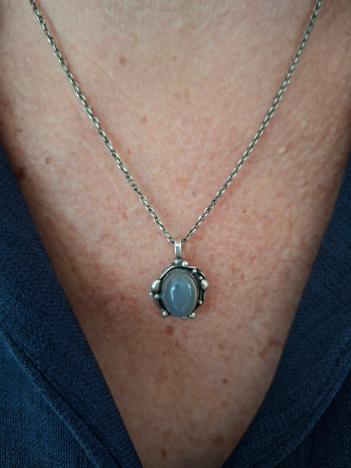 Rabinovich ketting met hanger chalcedoon⁸, Sieraden, Tassen en Uiterlijk, Met hanger, Blauw, Ophalen of Verzenden, Zo goed als nieuw