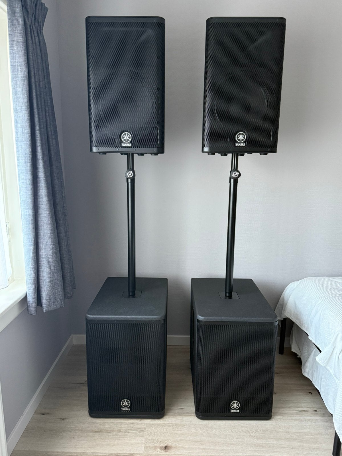 Yamaha actieve geluidset DXR12 / DXS12 incl hoezen ZGAN, Overige typen, Yamaha, Zo goed als nieuw, Ophalen