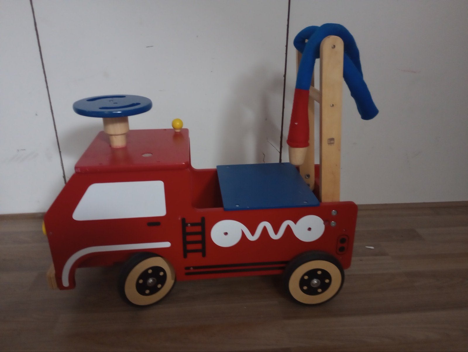 Houten Brandweer Loopauto van I'm Toy, Ophalen