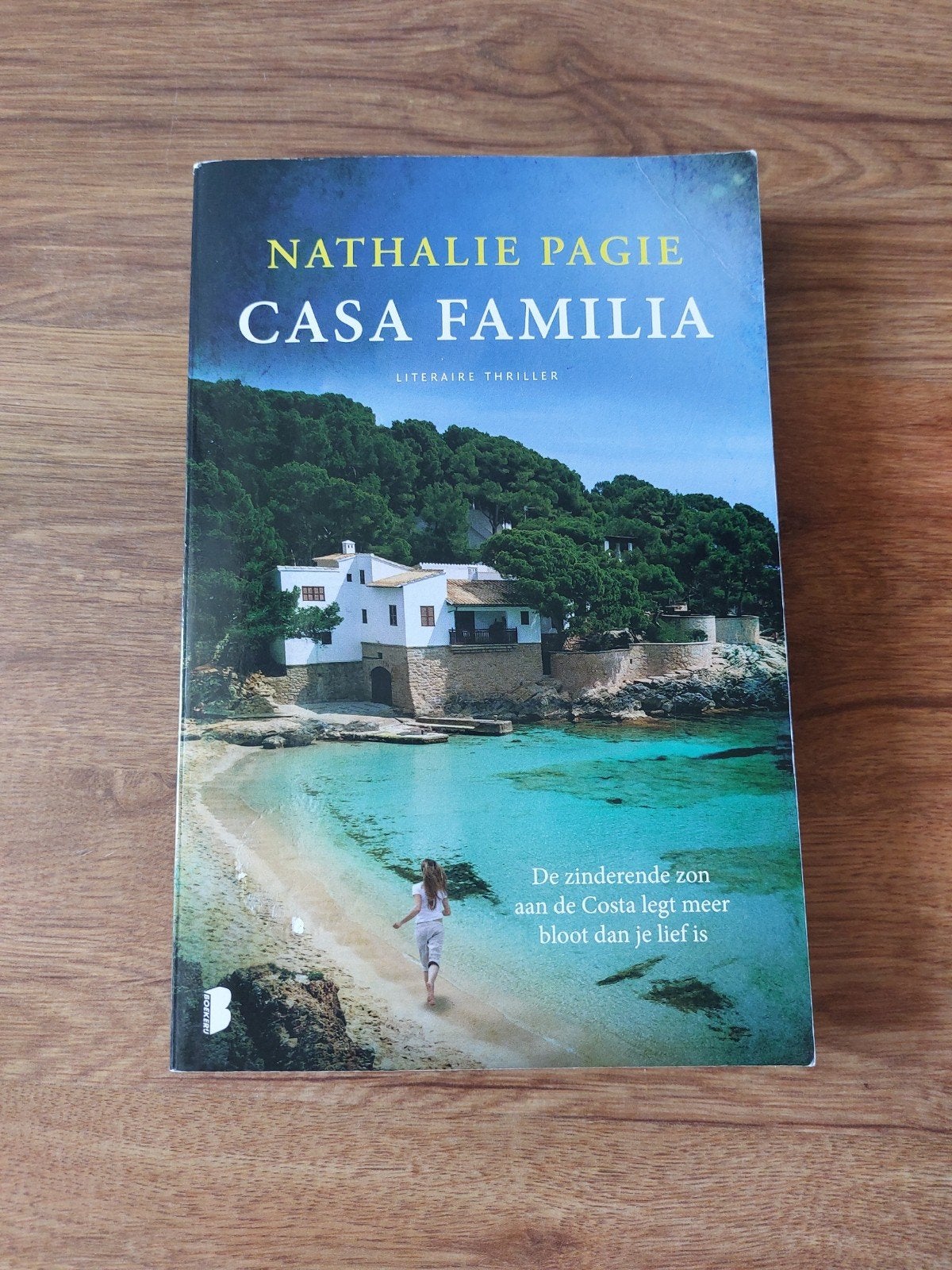 Thriller van Nathalie Pagie • Casa Familia, Ophalen of Verzenden, Zo goed als nieuw, Nathalie Pagie