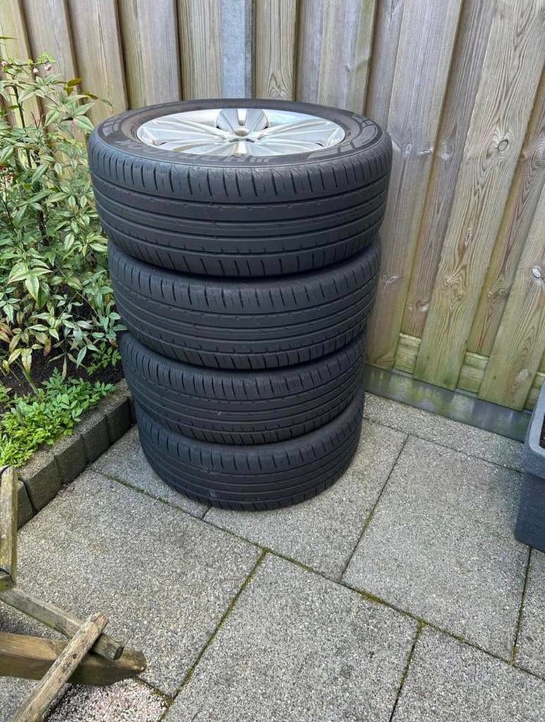 KIA winter Banden, Ophalen of Verzenden, Zo goed als nieuw