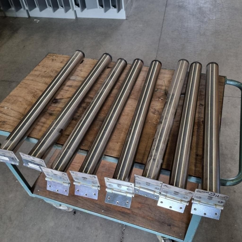 24X INKLAPBARE ZWARE DEGELIJKE RVS TAFELPOTEN 60 MM, Ophalen, Gebruikt