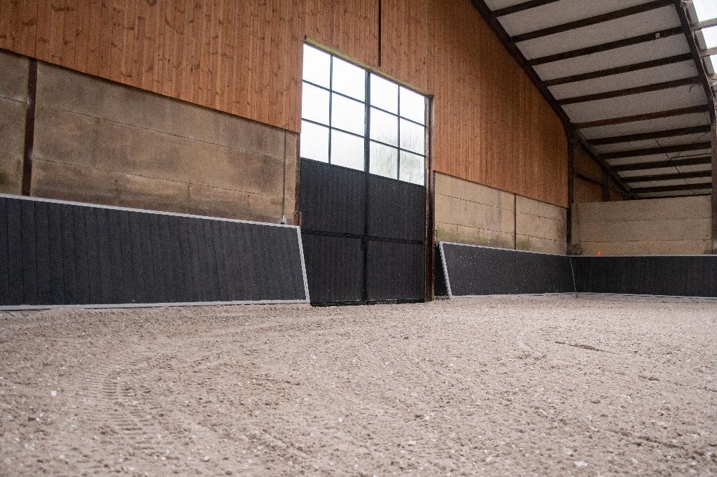 hoefslagkering, rijbakomranding , rijbak afrastering, piste, Dieren en Toebehoren, Stalling en Weidegang, Stalling, 4 paarden of pony's of meer