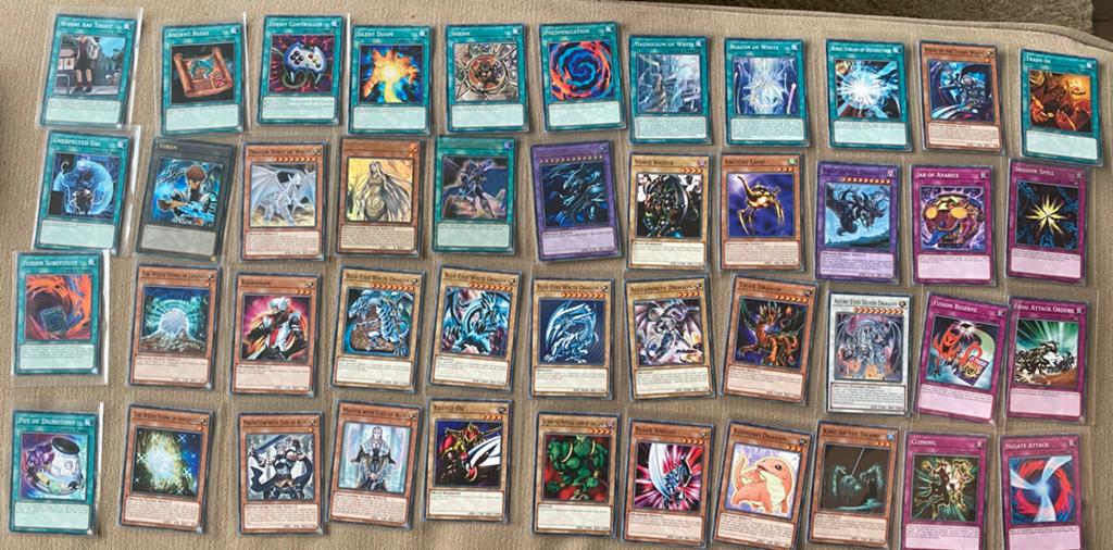 Yu-Gi-Oh! Kaiba Legendary Blue-Eyes White Dragon Deck Mint !, Hobby en Vrije tijd, Verzamelkaartspellen | Yu-gi-Oh!, Ophalen of Verzenden