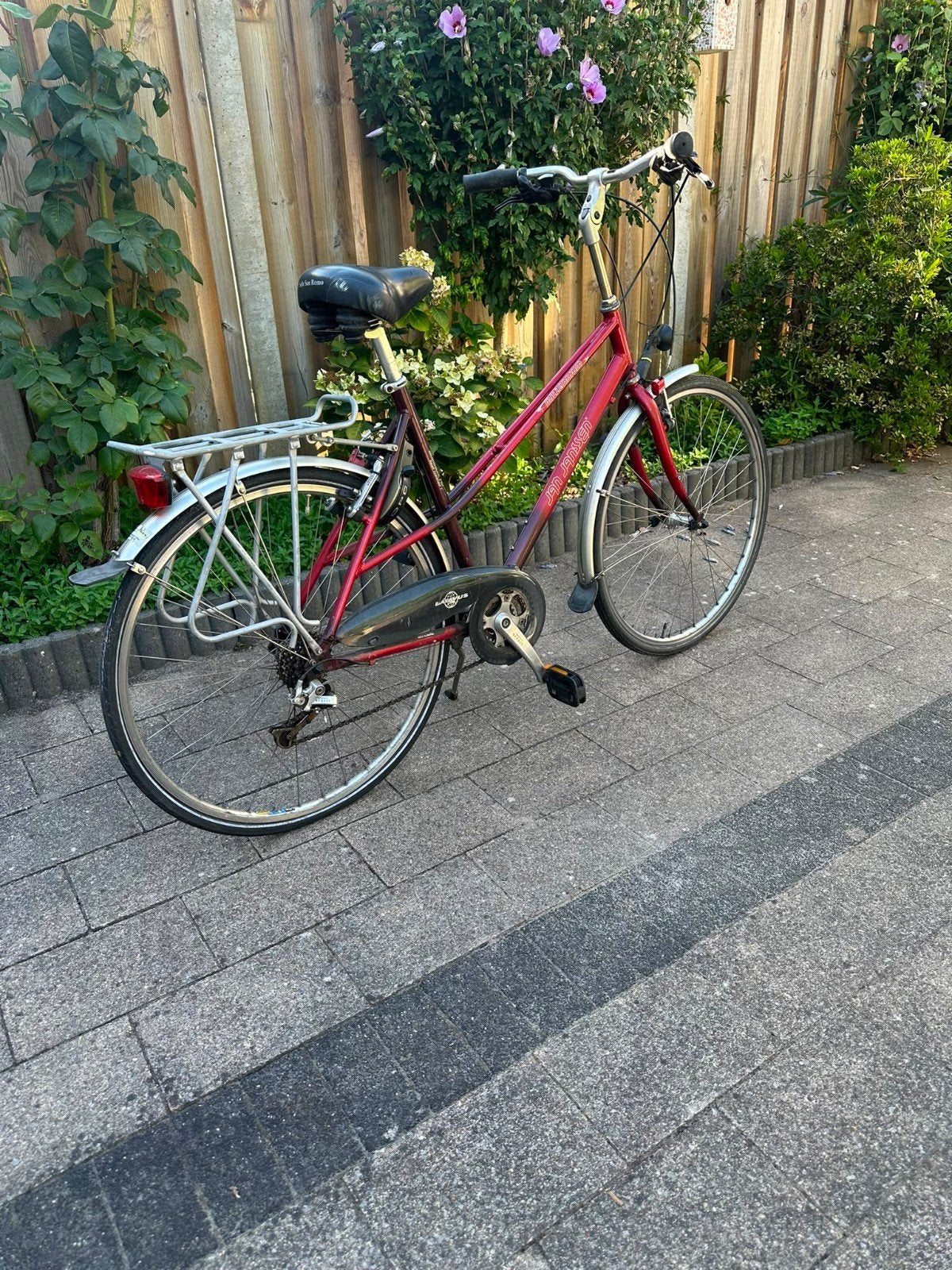 damesfiets met axa slot en versnelling, Fietsen en Brommers, Fietsen | Dames | Damesfietsen, Ophalen, Gebruikt, Overige merken