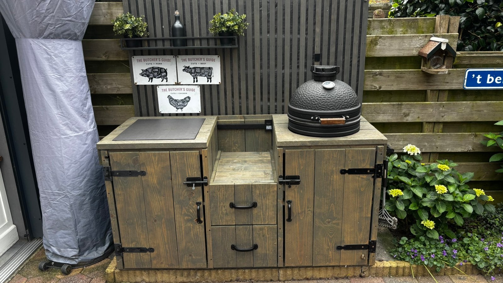 The Bastard Urban compact met meubel, Ophalen, Zo goed als nieuw, Houtskool
