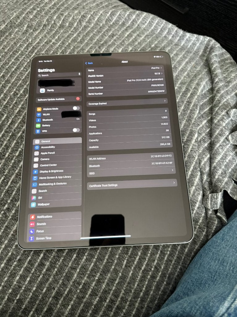 iPad Pro (12.9-inch) (6th generation) 512GB