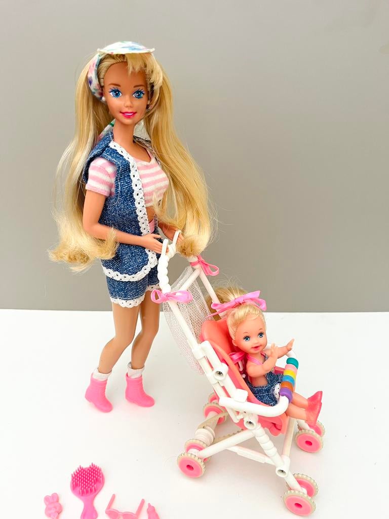 Barbie and Kelly strollin fun 1995, Ophalen of Verzenden, Gebruikt, Barbie