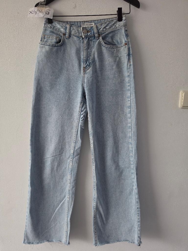 Terranova spijkerbroek maat XS/34, Kleding | Dames, Blauw, Ophalen of Verzenden, Zo goed als nieuw, W27 (confectie 34) of kleiner