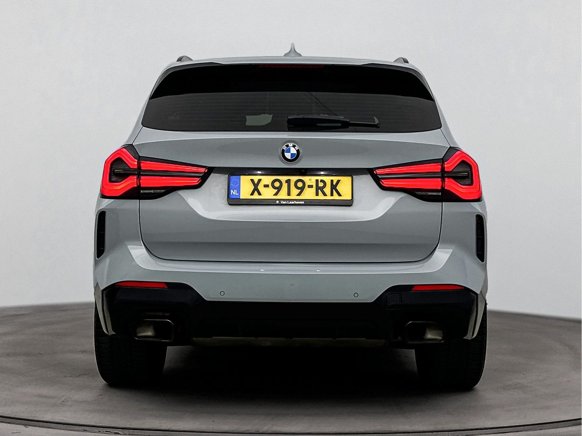BMW X3 xDrive20i High Executive M Sport Automaat / Panoramad, Auto's, BMW, 1998 cc, Gebruikt, 4 cilinders, Bedrijf
